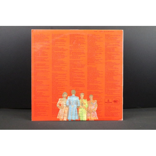 171 - Vinyl - 3 The Beatles LPs to include Sgt Pepper x 2 and Magical Mystery Tour.  First Sgt Pepper is o... 