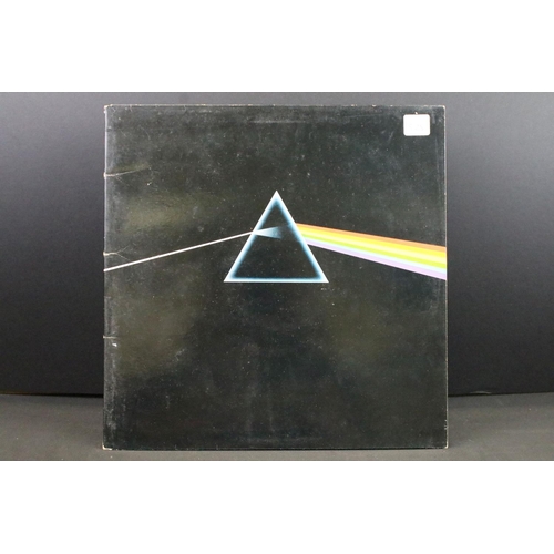 173 - Vinyl - 3 UK copies of Pink Floyd Dark Side Of The Moon to include: A10/B9 Vg, A10/B9 Vg-, A11/B11 V... 