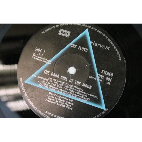 173 - Vinyl - 3 UK copies of Pink Floyd Dark Side Of The Moon to include: A10/B9 Vg, A10/B9 Vg-, A11/B11 V... 