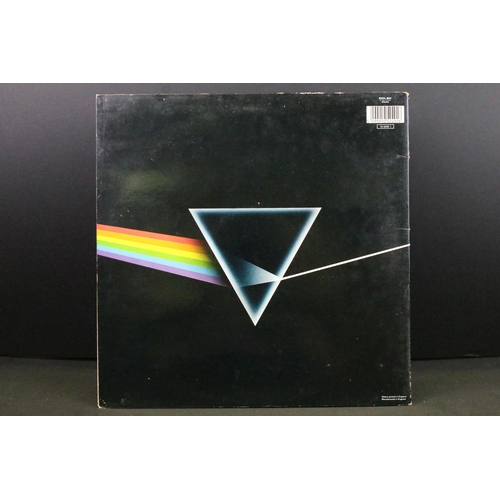 173 - Vinyl - 3 UK copies of Pink Floyd Dark Side Of The Moon to include: A10/B9 Vg, A10/B9 Vg-, A11/B11 V... 