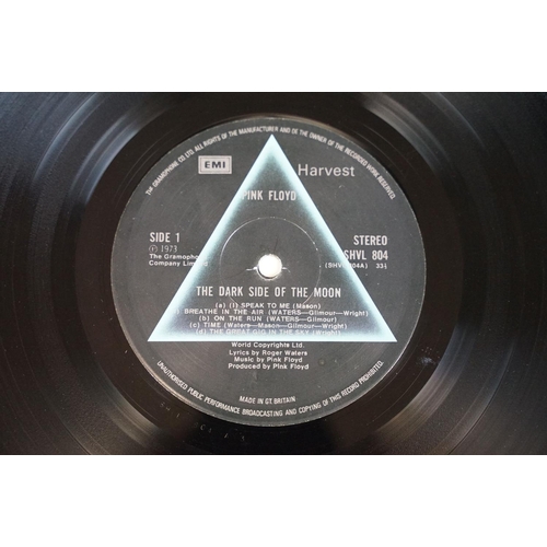 100 - Vinyl - 7 Pink Floyd albums to include: Dark Side Of The Moon (SHVL 804, A3 / B2 matrices) VG+, Atom... 