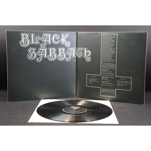 102 - Vinyl - 6 Black Sabbath LPs to include self titled, Paranoid, Master Of Reality (box cover, spaceshi... 