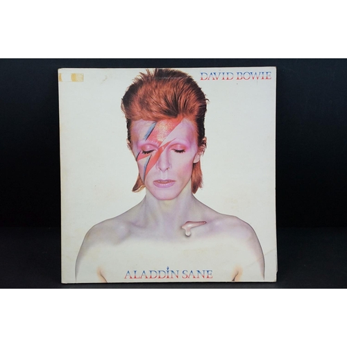 103 - Vinyl - 8 David Bowie LPs to include Ziggy Stardust, Space Oddity (US pressing), Hunk Dory, The Man ... 