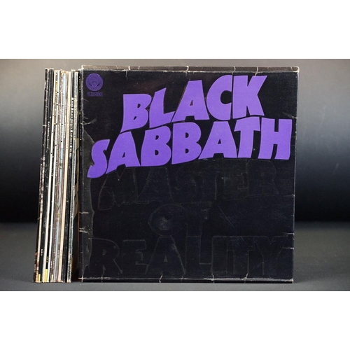 125 - Vinyl - 14 Black Sabbath LPs to include Master Of Reality (box sleeve), Vol 4 (Vertigo), Paranoid, S... 