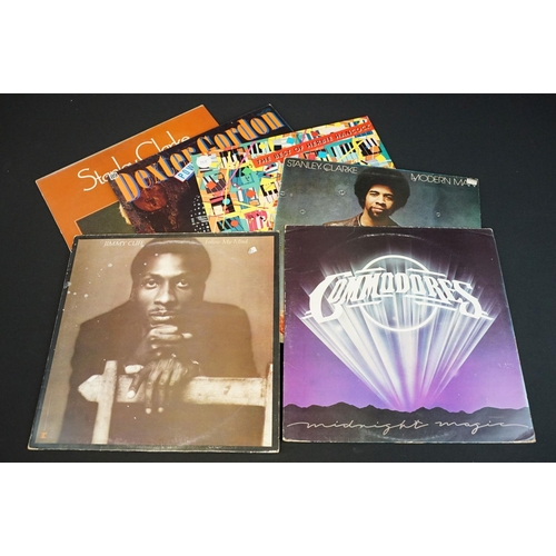 233 - Vinyl - 26 Soul / Jazz / Reggae LPs to include Aretha Franklin, Stevie Wonder x 3, Bob James, Marvin... 