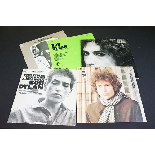 296 - Vinyl - 29 Bob Dylan LPs spanning his career. Sleeves at least Vg overall, Vinyl Vg+ overall