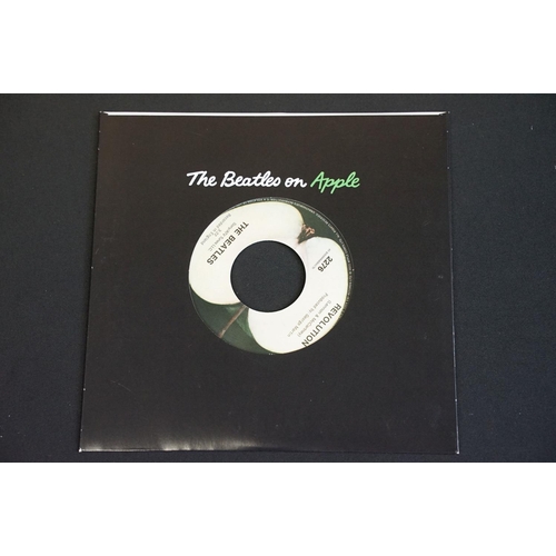 16 - Vinyl - 2 The Beatles limited edition box sets to include: Happy Christmas Beatle People (The Christ... 