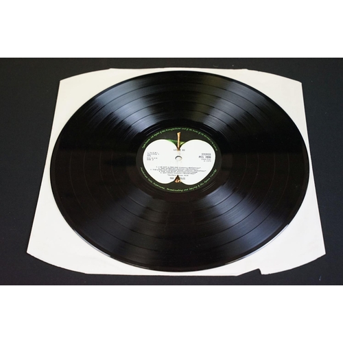 17 - Vinyl - The Beatles - Let It Be. Original UK 1st pressing box set on Apple Records PXS 1. original b... 