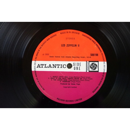 22 - Vinyl - Led Zeppelin II LP on Atlantic Records588198. Original UK 1st pressing plum labels “Livin’ L... 