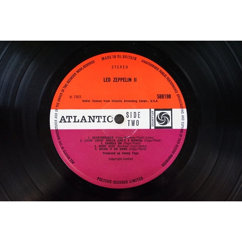 22 - Vinyl - Led Zeppelin II LP on Atlantic Records588198. Original UK 1st pressing plum labels “Livin’ L... 