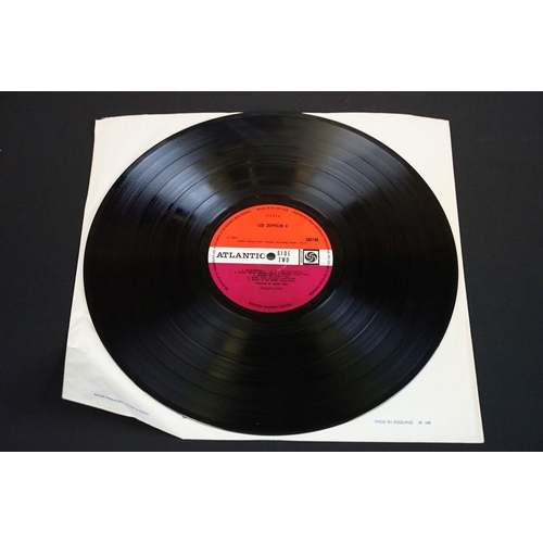 22 - Vinyl - Led Zeppelin II LP on Atlantic Records588198. Original UK 1st pressing plum labels “Livin’ L... 