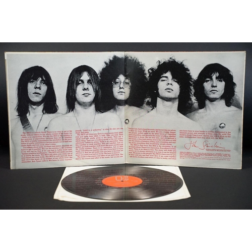 28 - Vinyl - MC5 ‎– Kick Out The Jams LP on Elektra Records EKS 74042. Original UK 1st pressing, orange /... 