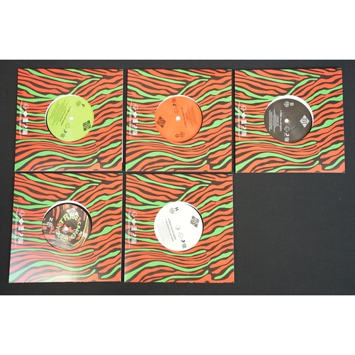 60 - Vinyl - A Tribe Called Quest The Low End Theory 8 x 7