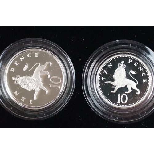 123 - A collection of Royal Mint United Kingdom silver proof coins to include £5, 5p, 10p and 20p examples... 