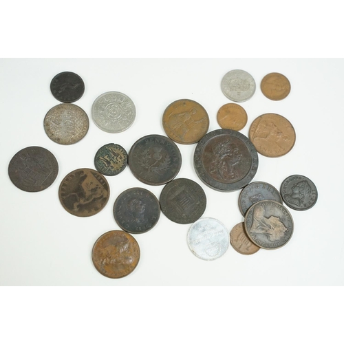 186 - A collection of mainly British coins and tokens to include some silver examples and 18th / 19th cent... 