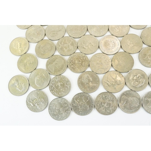 19 - A large collection of British commemorative crown coins.