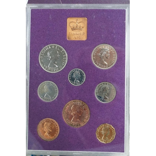 190 - A collection of mainly British pre decimal coins together with commemorative crowns and world coins,... 