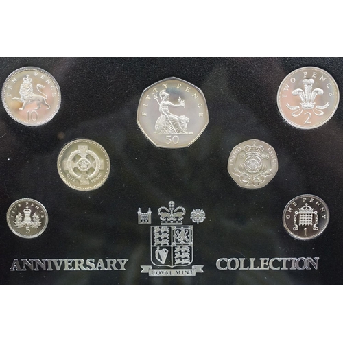 60 - A Royal Mint United Kingdom 1996 silver anniversary collection, encapsulated within fitted display c... 