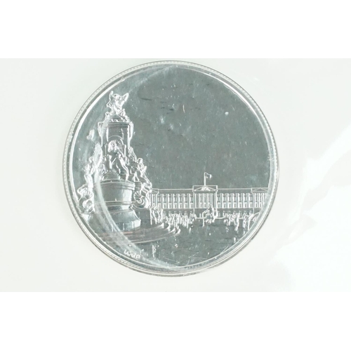 82 - A Royal Mint Queen Elizabeth II 2015 Buckingham Palace fine silver £100 coin within original packagi... 