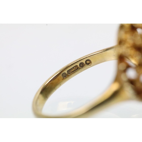 43 - Vintage 9ct gold and amethyst ring. The ring being set with an oval amethyst cabochon set within pie... 