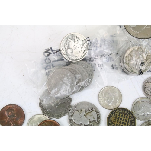 245 - A small collection of circulated United States of America coins.