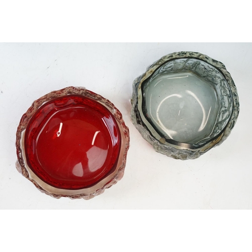 79 - Whitefriars textured Glacier design square and cylinder clear glass spirit whiskey decanters and pai... 