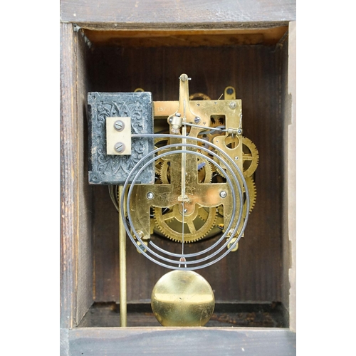 103 - Antique Junghans German mantel clock with oak case and brass decoration, H 34cm x W 26cm x D 16cm