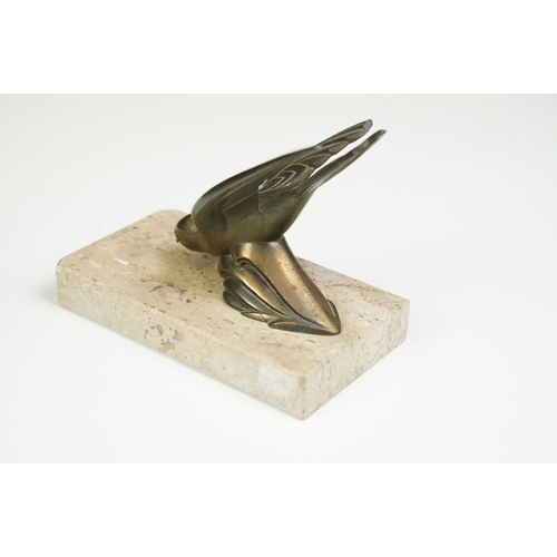 110 - Pair of Art Deco marble bookends mounted with stylised spelter birds (one bird a/f), each 15cm long