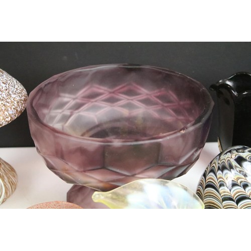 74 - Collection of glass ware to include Kosta Boda large mushroom, Britten's Patent purple glass weight,... 