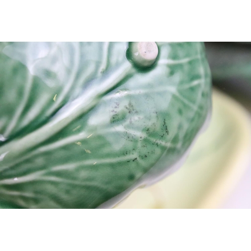 58 - Shorter and Son Ltd cabbage dip bowl and large platter along with large cabbage serving 'basket' of ... 