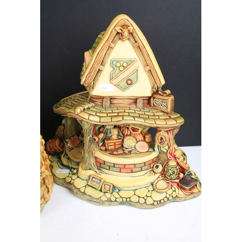 62 - Pendelfin hand painted stonecraft figurines and town scenes, to include Sweep, Cobble Cottage, Curio... 