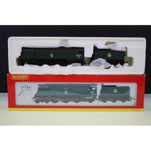 10 - Two boxed Hornby OO gauge Super Detail locomotives to include R2221 BR 4-6-2 Battle of Britain Class... 