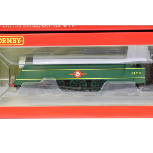 5 - Two boxed Hornby OO gauge locomotives to include R3088 LNER 2-8-0 Thompson Class Q1 3755 and R3435 S... 