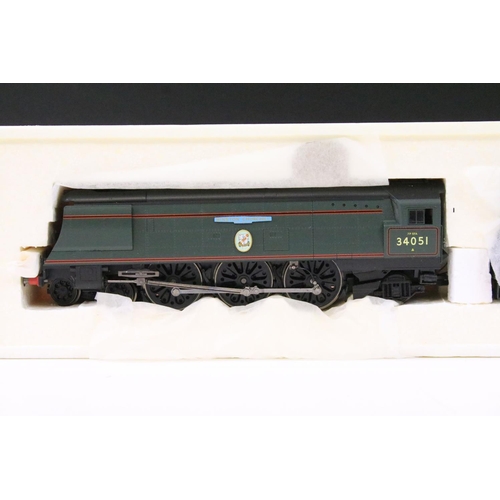 9 - Boxed Hornby OO gauge NRM Special Edition R2385 BR 4-6-2 West Country Class Winston Churchill locomo... 