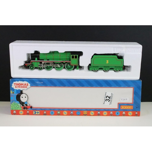 32 - Boxed Hornby Thomas & Friends OO gauge R9049 Henry the green Engine locomotive