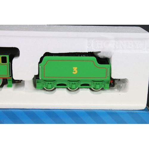 32 - Boxed Hornby Thomas & Friends OO gauge R9049 Henry the green Engine locomotive