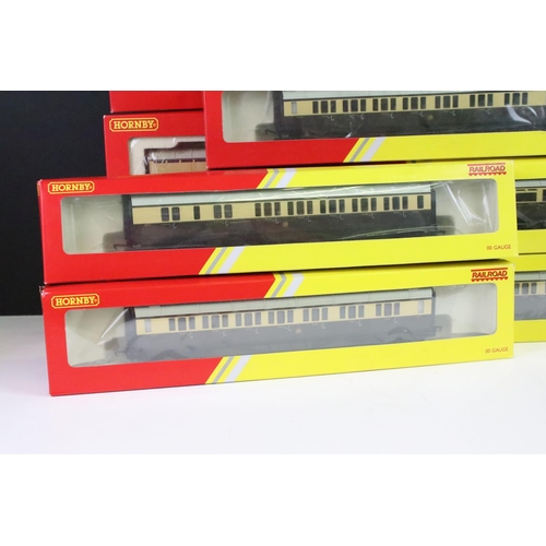 57 - 10 Boxed Hornby Railroad OO gauge items of rolling stock to include 2 x R4526 Operating Mail Coach 8... 