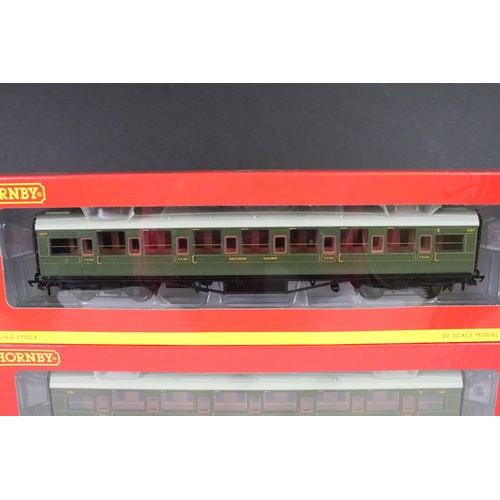 80 - Boxed Hornby OO gauge R4378 Southern Suburban 1938 Coaches Coach Pack, complete