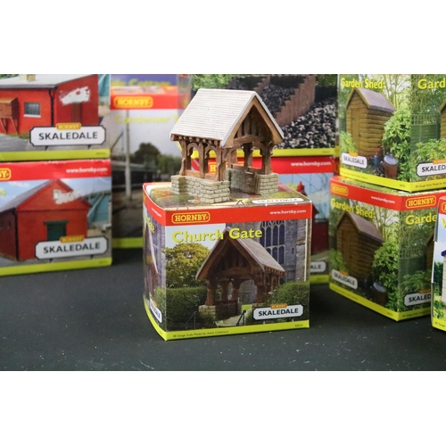 63 - 27 Boxed Hornby Skaledale OO gauge trackside buildings to include R8516 St James' Parish, RR8546 Edd... 