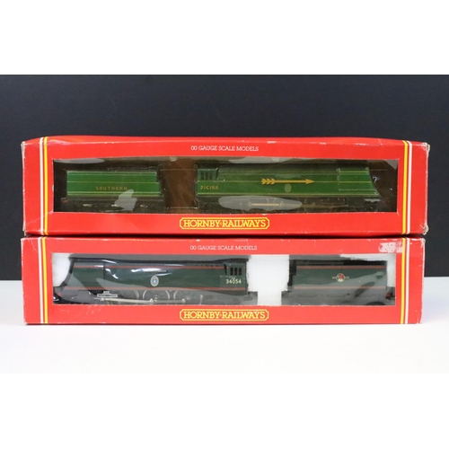 95 - Six boxed Hornby OO gauge locomotives to include R310 BR 4-6-2 Loco Battle of Britain Class Lord Bea... 