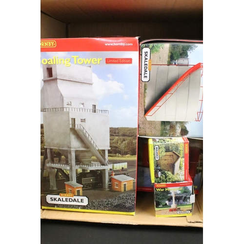 124 - 33 Boxed / carded Hornby Skaledale OO gauge trackside buildings to include ltd edn R9640 Coaling Tow... 