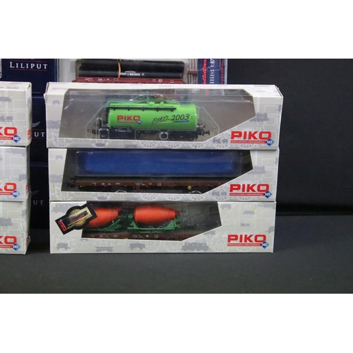 69 - 23 Boxed HO gauge items of rolling stock to include 10 x Electrotren, 8 x Piko, 3 x Liliput and 2 x ... 