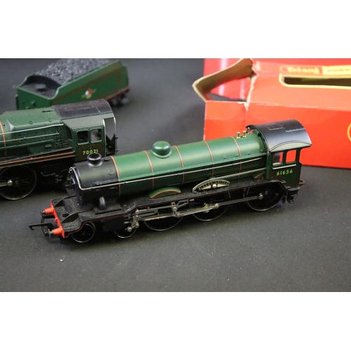 71 - Collection of OO gauge model railway to include 6 x locomotives featuring boxed Airfix 54170-5 Centr... 