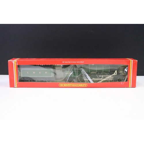 97 - Three boxed Hornby OO gauge locomotives to include R398 LNER 4-6-2 Loco Flying Scotsman, R373 BR 2-1... 