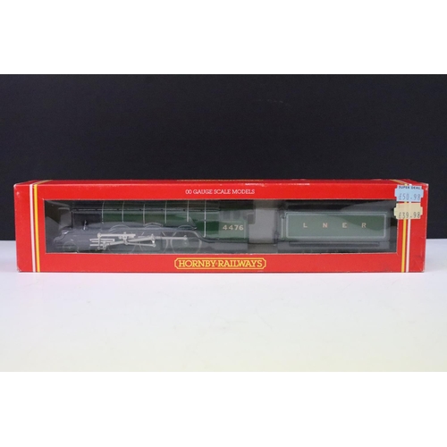 97 - Three boxed Hornby OO gauge locomotives to include R398 LNER 4-6-2 Loco Flying Scotsman, R373 BR 2-1... 