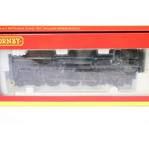 98 - Two boxed Hornby OO gauge locomotives to include R2563 BR 4-6-2 Britannia Class Locomotive 70030 Wil... 