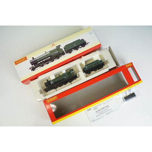 17 - Two boxed Hornby OO gauge locomotives to include R2420 BR Class 31 A1A Diesel Electric Locomotive D5... 