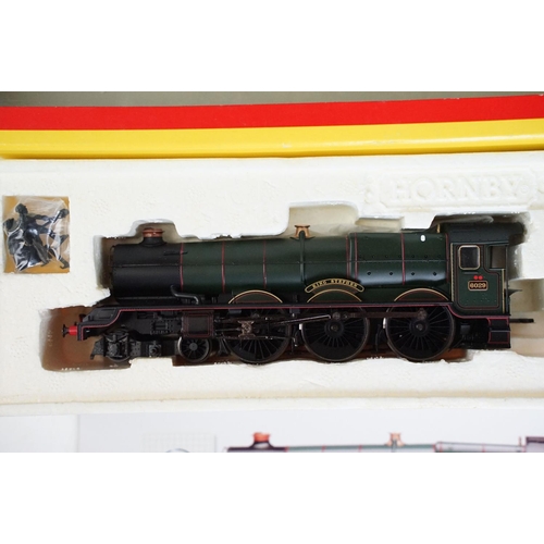 27 - Three boxed Hornby OO gauge Super Detail locomotives to include R2170 BR 4-6-2 Holland-Afrika Line M... 