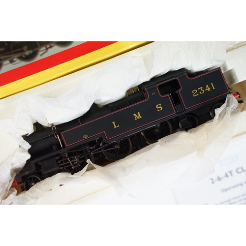 27 - Three boxed Hornby OO gauge Super Detail locomotives to include R2170 BR 4-6-2 Holland-Afrika Line M... 