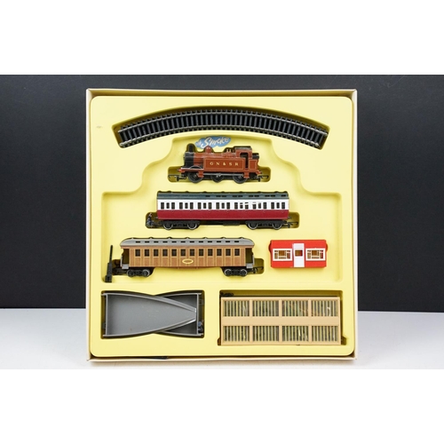 102 - Boxed Triang Hornby RS615 The Railway Children set, complete with locomotive, rolling stock and acce... 